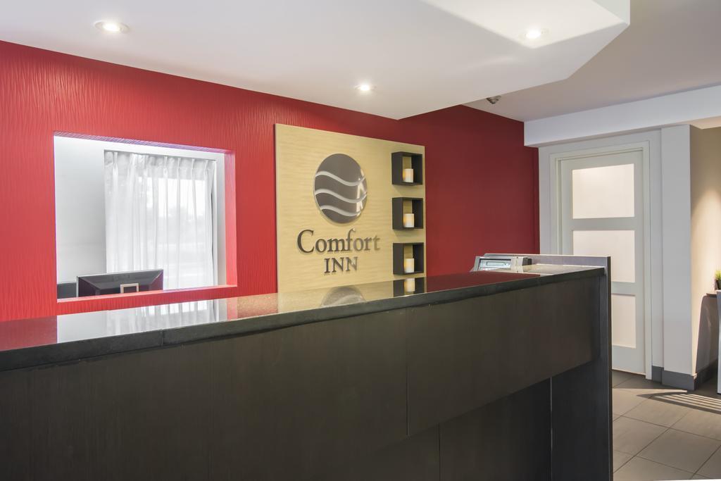 Comfort Inn Airport East Квебек Экстерьер фото